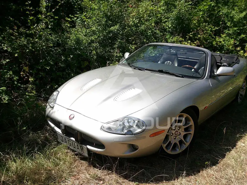 1999 Jaguar XKR