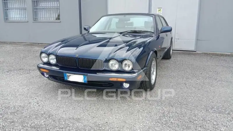 1999 Jaguar XJ