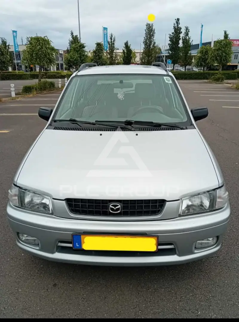 1999 Mazda Demio
