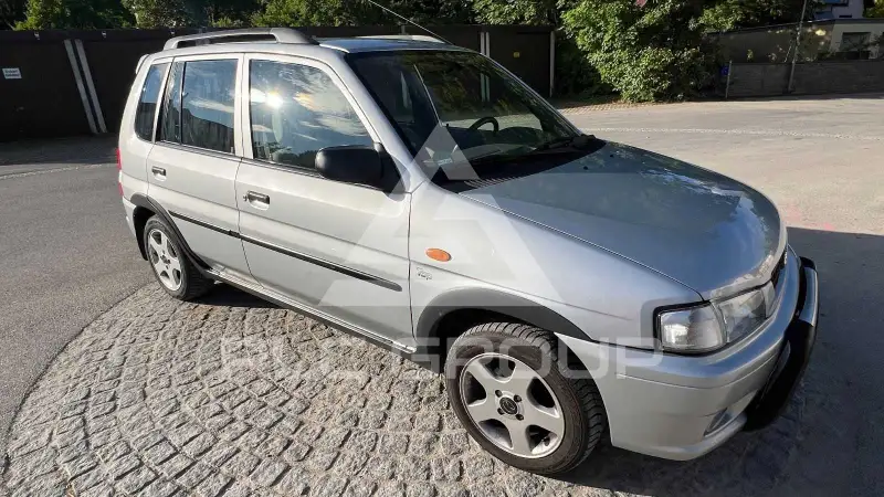 1999 Mazda Demio