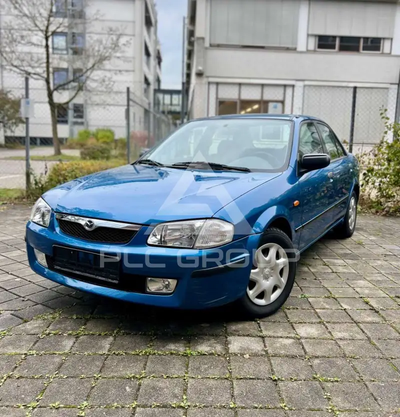 1999 Mazda 323