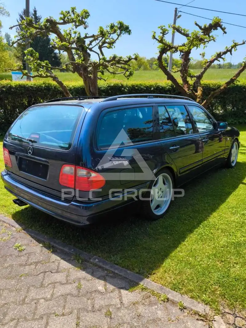 1999 Mercedes Benz E 550