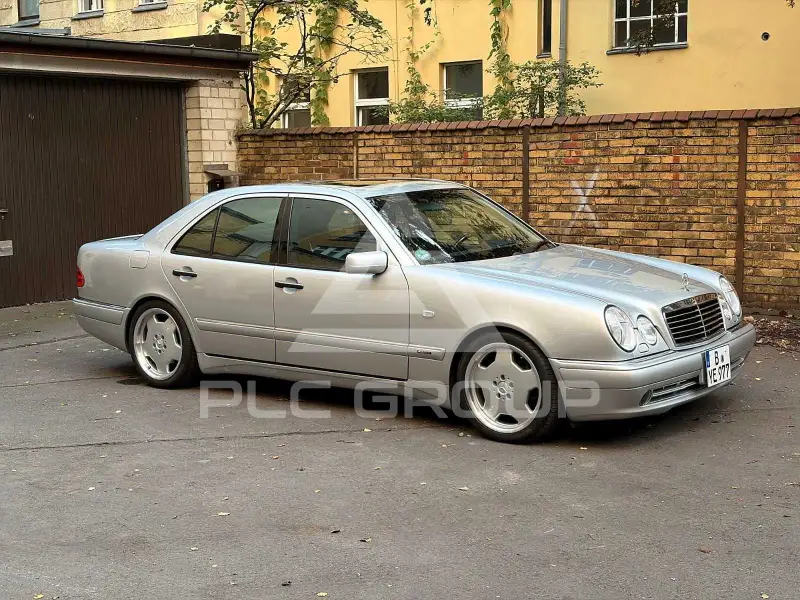 1999 Mercedes Benz E 550
