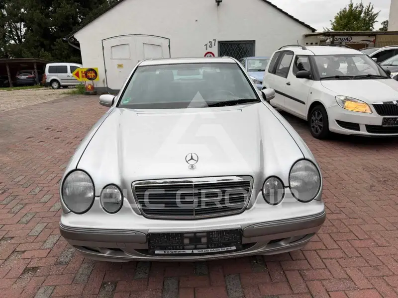 1999 Mercedes Benz 200