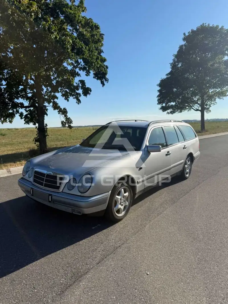 1999 Mercedes Benz E 280