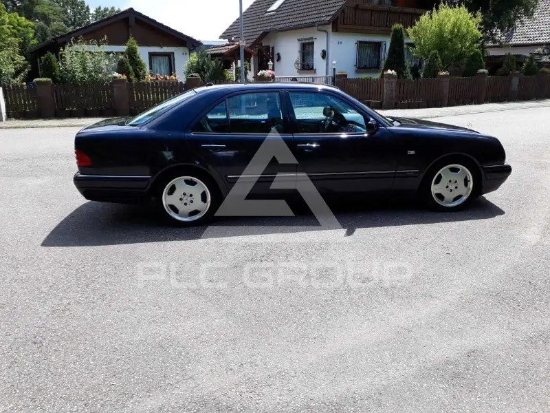 1999 Mercedes Benz E 280
