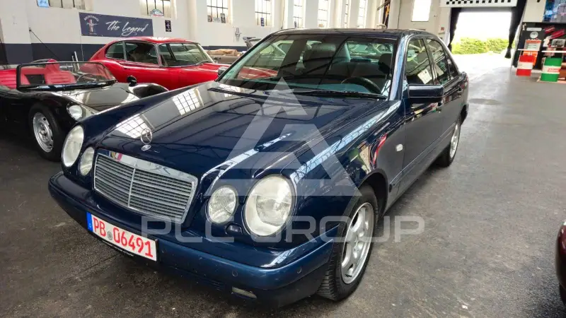 1999 Mercedes Benz E 280