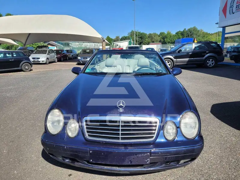 1999 Mercedes Benz CLK 200