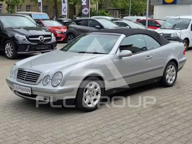 1999 Mercedes Benz CLK 200