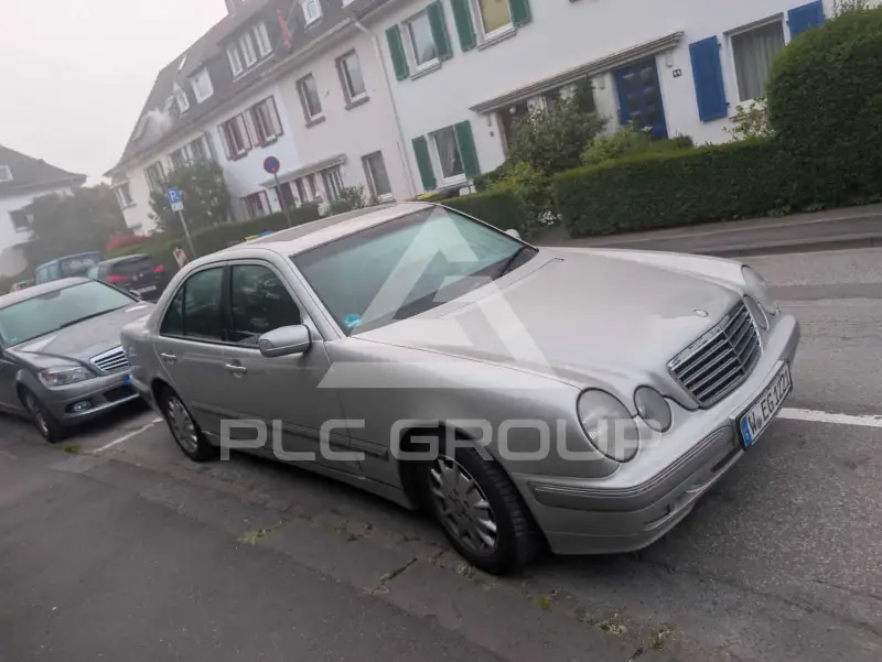 1999 Mercedes Benz 220