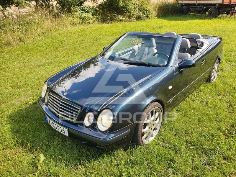 1999 Mercedes Benz CLK 320