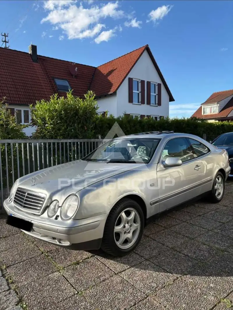 1999 Mercedes Benz CLK 320