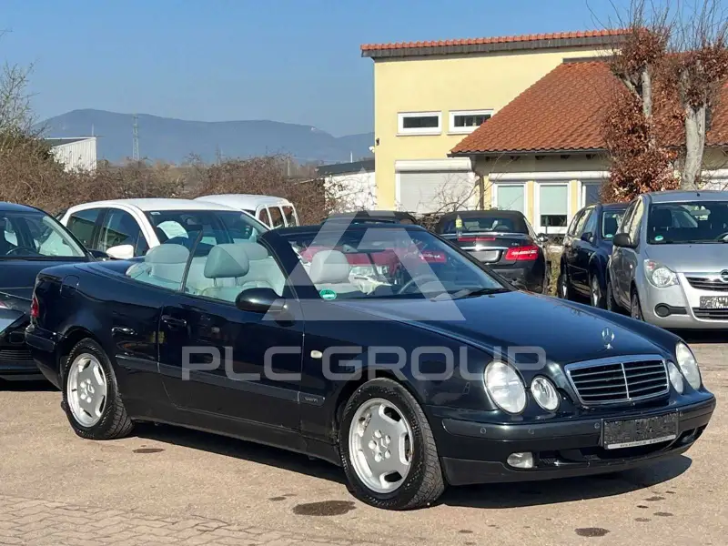 1999 Mercedes Benz CLK 320