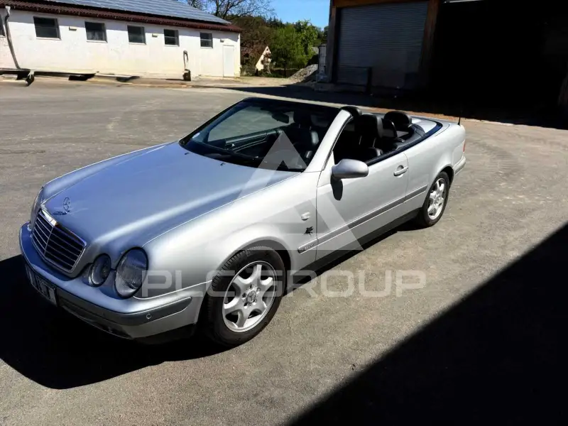 1999 Mercedes Benz CLK 320