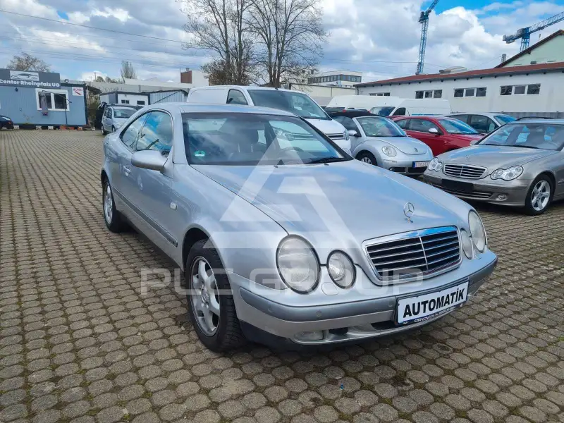 1999 Mercedes Benz CLK 320