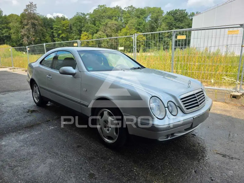 1999 Mercedes Benz CLK 320
