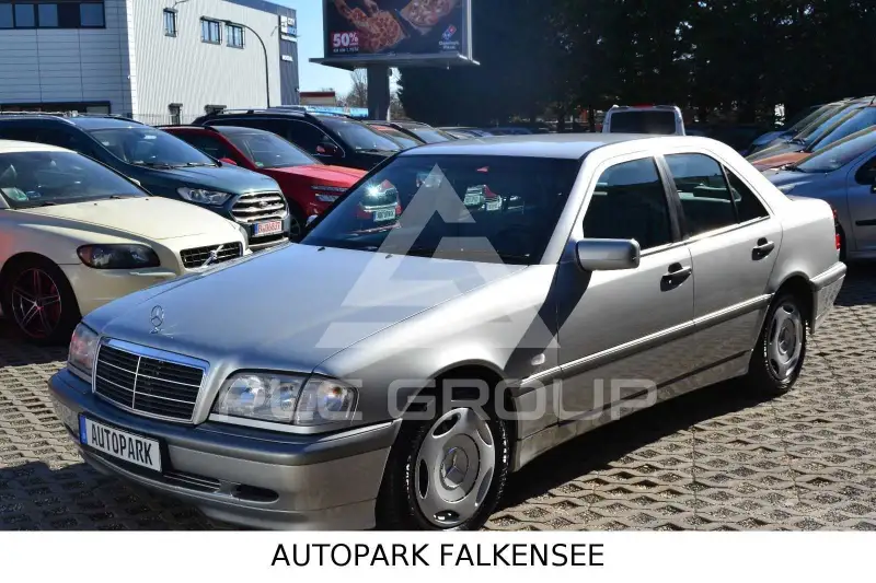 1999 Mercedes Benz C 220