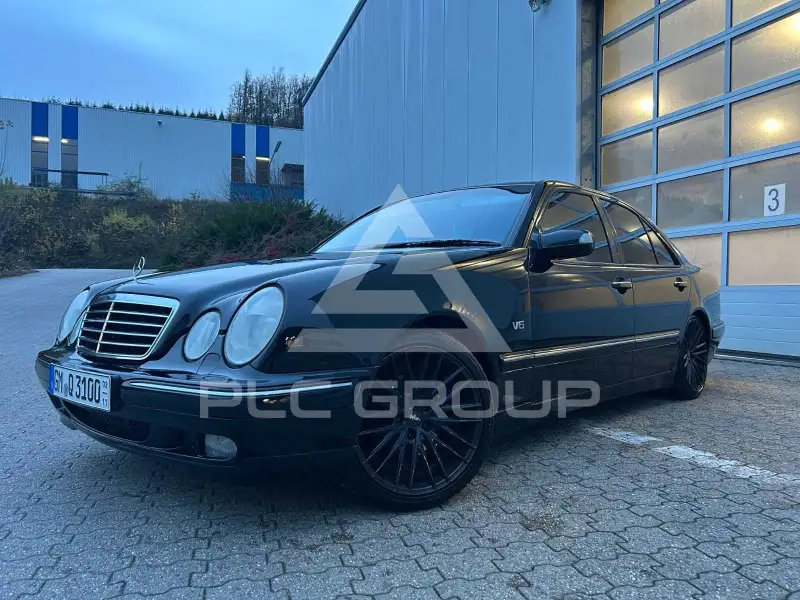 1999 Mercedes Benz E 200