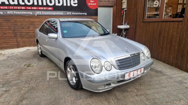 1999 Mercedes Benz E 200