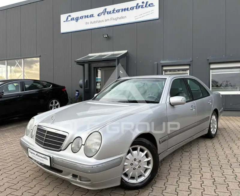 1999 Mercedes Benz E 200