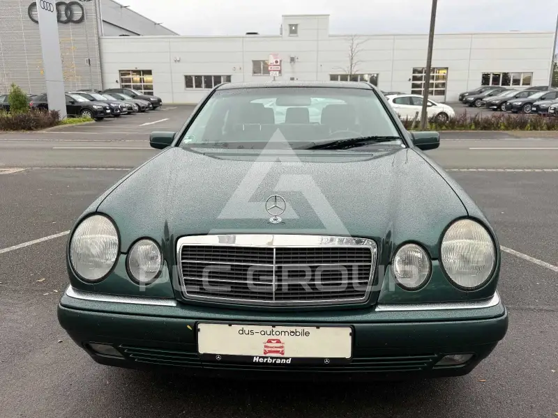 1999 Mercedes Benz E 200