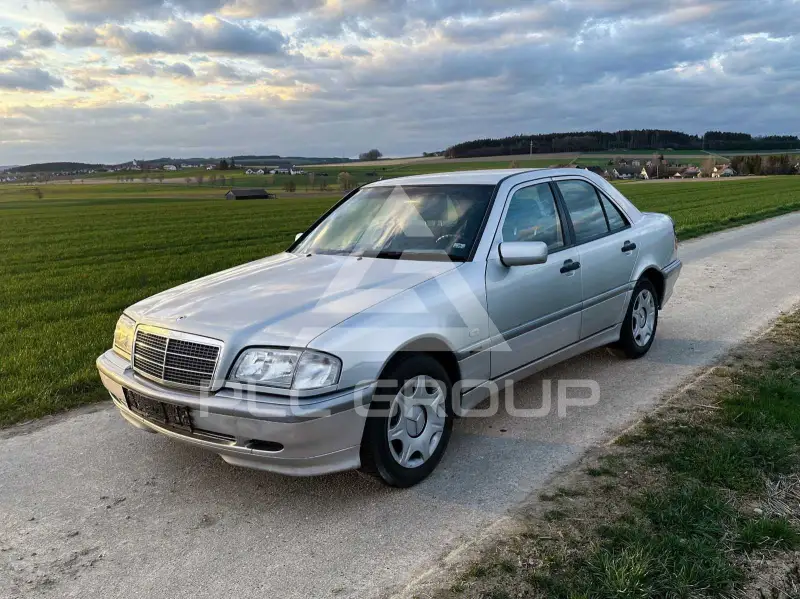 1999 Mercedes Benz C 180