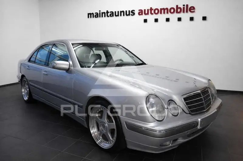 1999 Mercedes Benz E 240