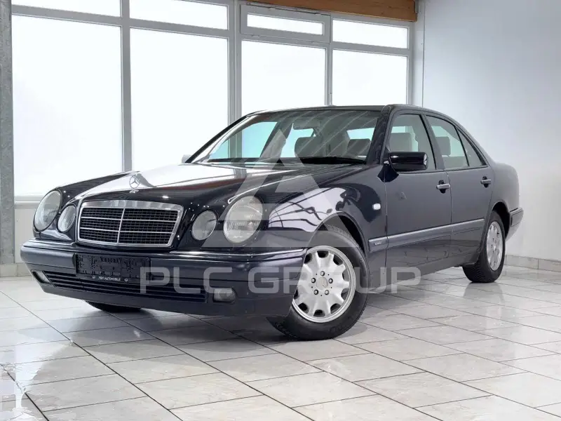 1999 Mercedes Benz E 240