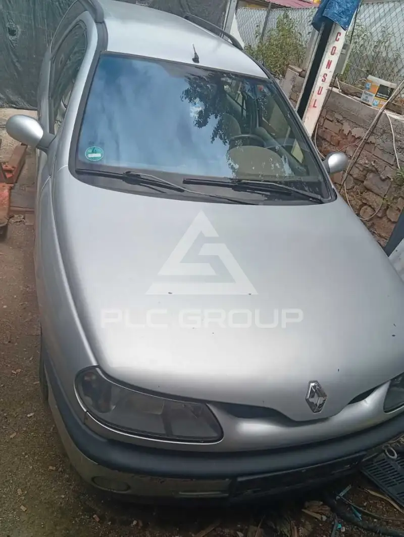 1999 Renault Laguna