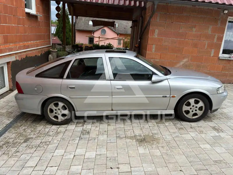 1999 Opel Vectra
