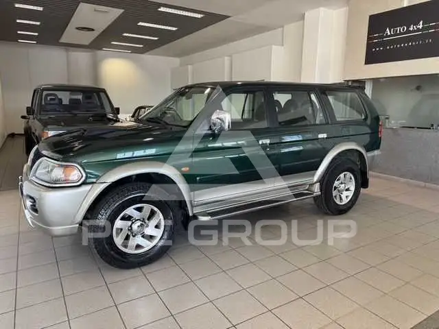 2000 Mitsubishi Unknown
