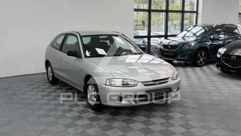 2000 Mitsubishi Colt