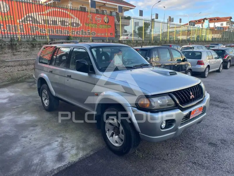 2000 Mitsubishi PAJARO