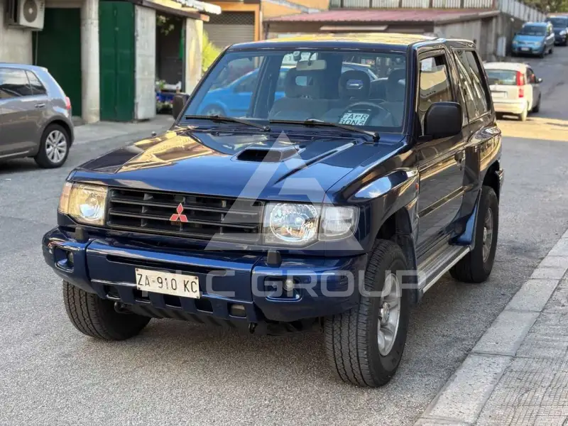 2000 Mitsubishi PAJARO