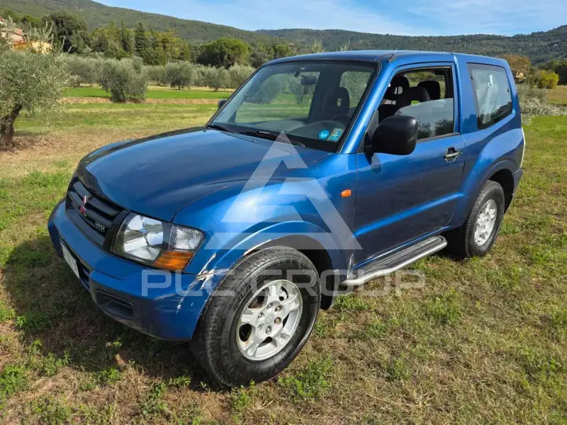 2000 Mitsubishi PAJARO