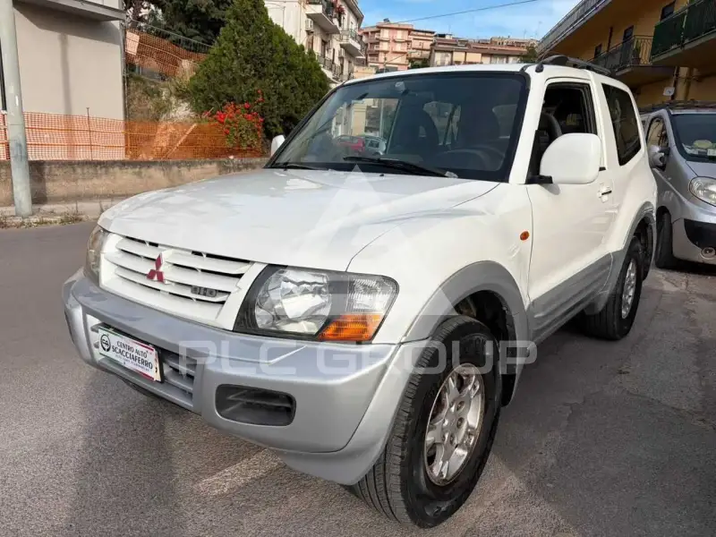 2000 Mitsubishi PAJARO