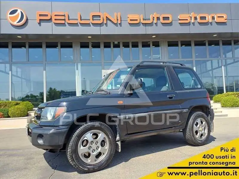 2000 Mitsubishi PAJARO