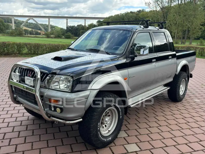 2000 Mitsubishi L200