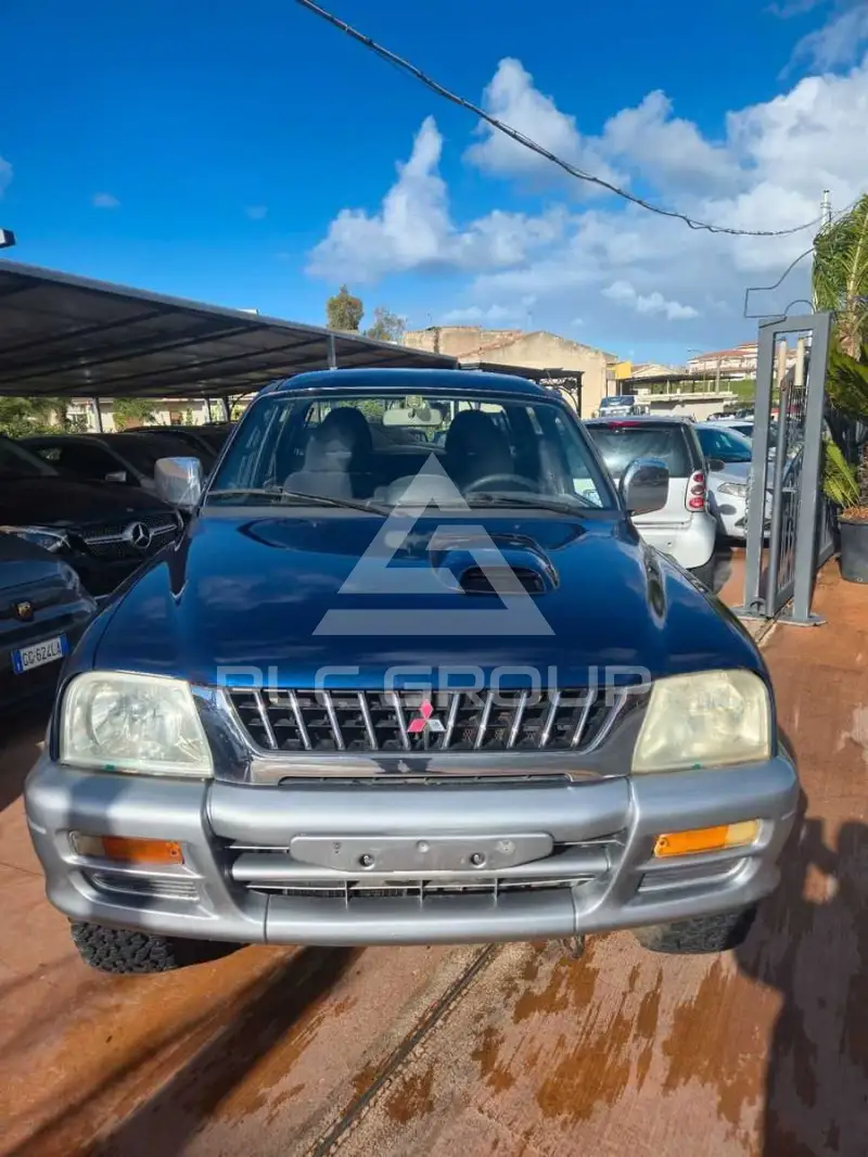 2000 Mitsubishi L200