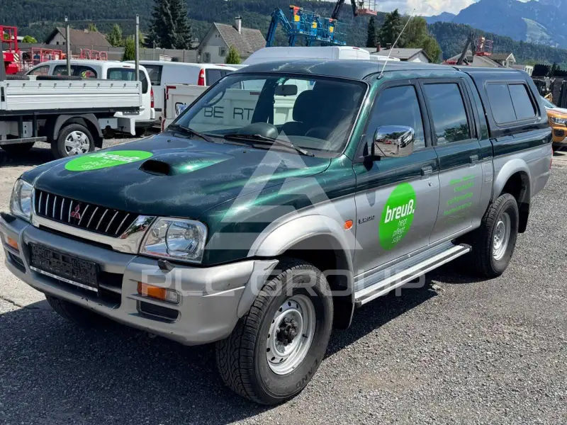 2000 Mitsubishi L200