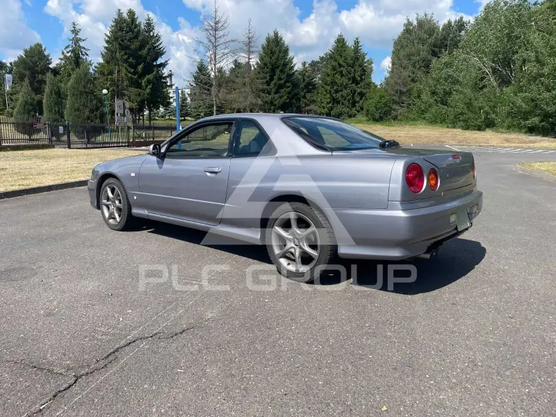 2000 Nissan GTR