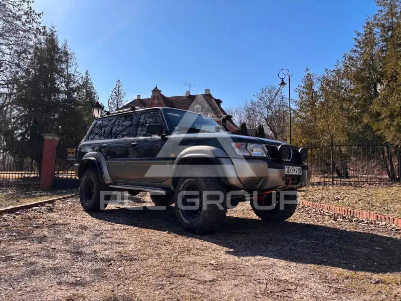 2000 Nissan Patrol