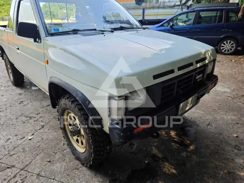 2000 Nissan KICKS