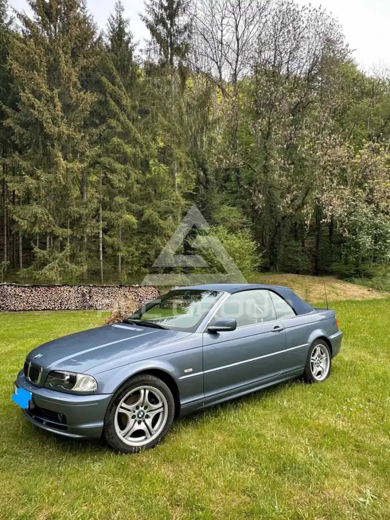 2000 BMW 325