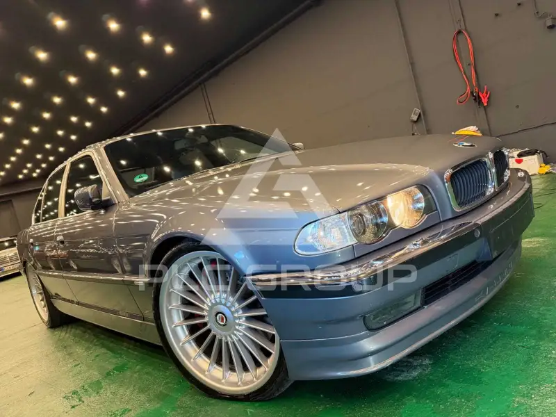 2000 BMW 740