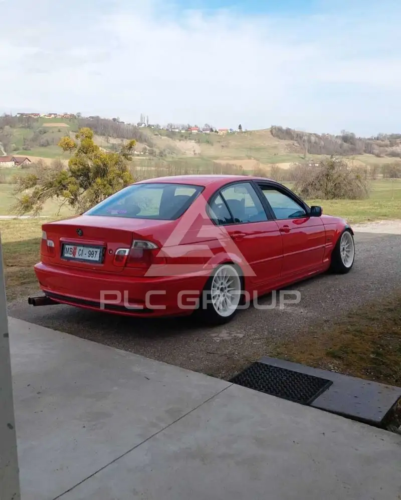 2000 BMW 323