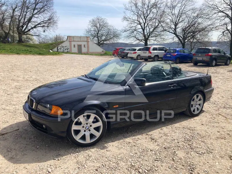 2000 BMW 323