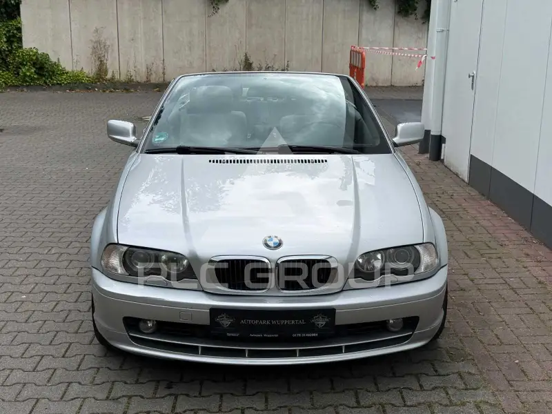2000 BMW 323