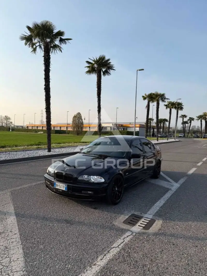 2000 BMW 323
