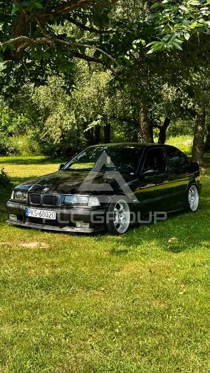 2000 BMW 323